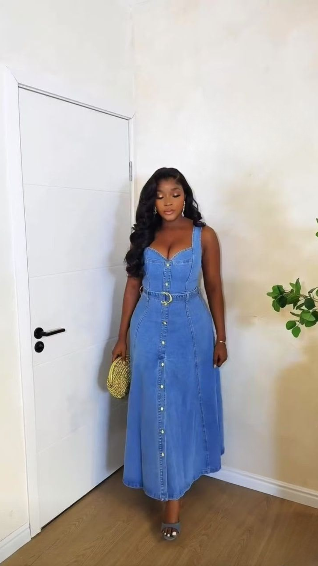 Robe en jean boutonnée à ceinture