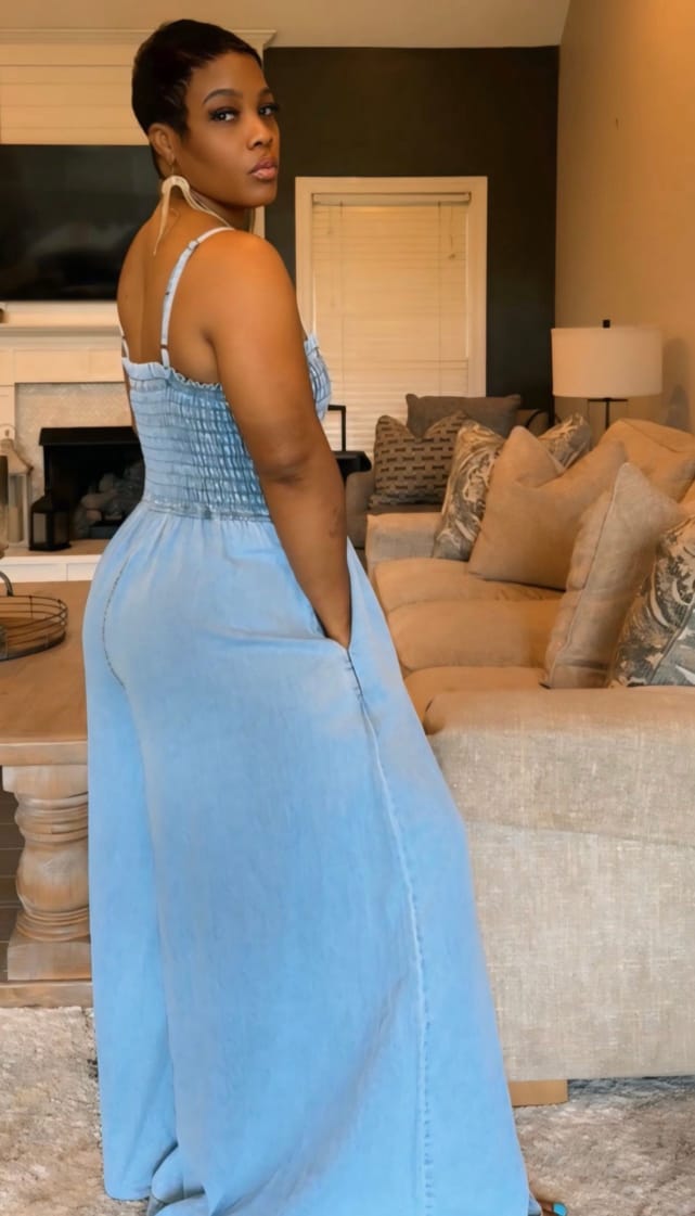 Jumpsuit en Jean Stretch – Élégance & Confort Assuré 💙