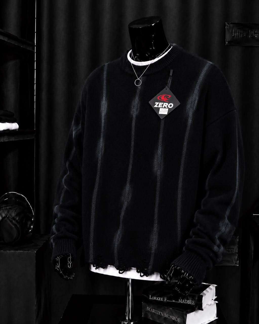 Pull noir rayures délavées effiloché