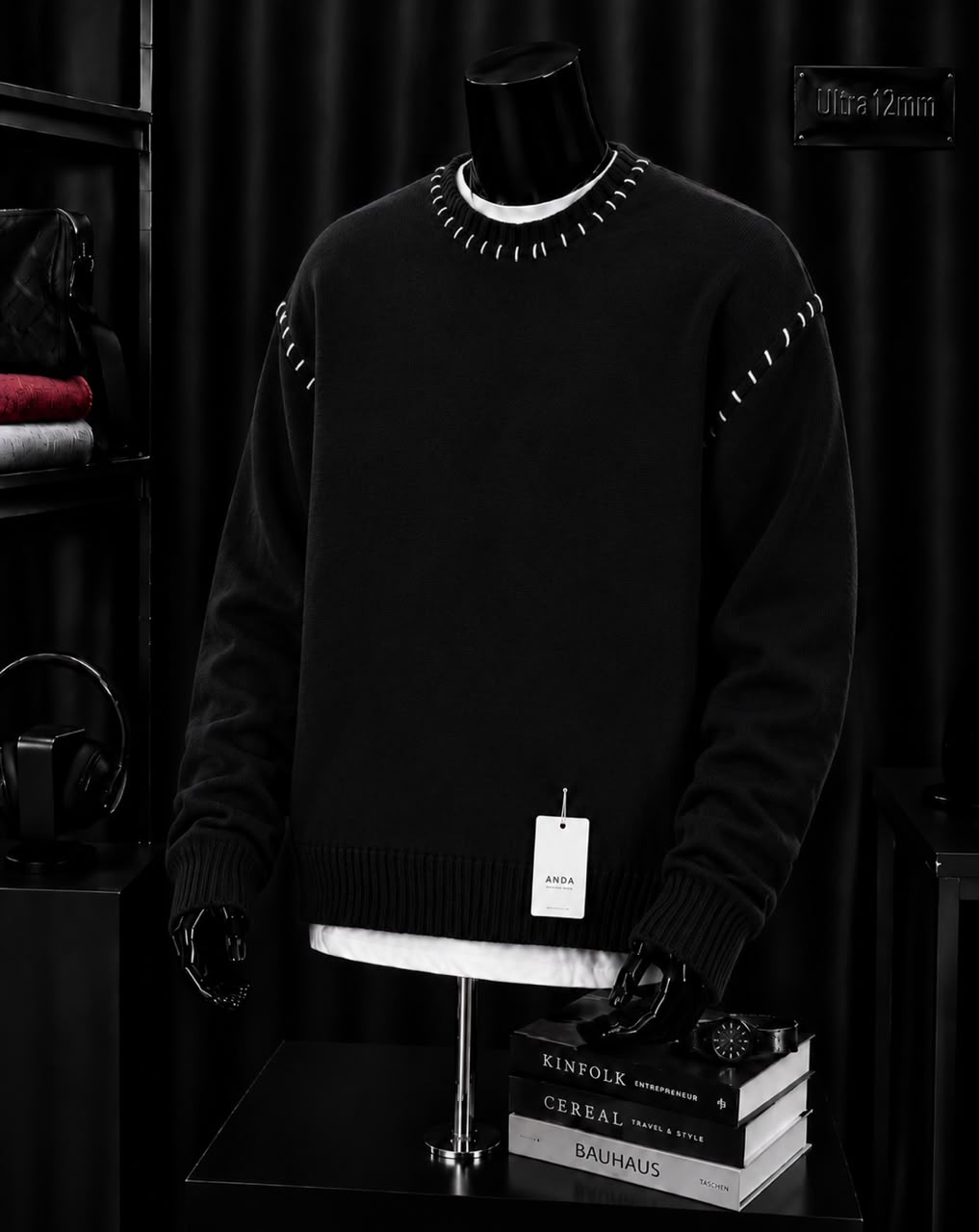 Pull noir col surpiqué contrasté