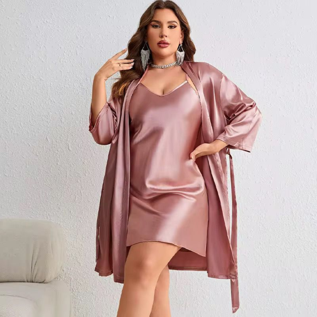 Élégance Satinée : Ensemble de Nuit Luxueux