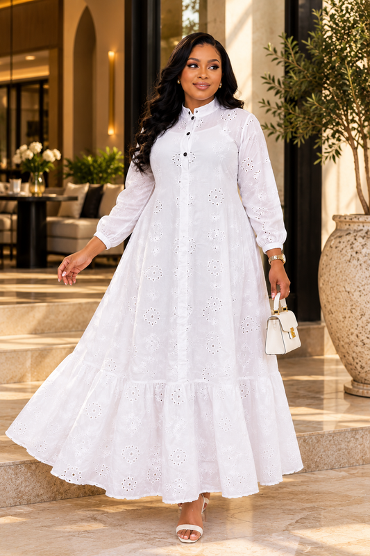 Robe Longue Blanche en Broderie Anglaise à Col Officier