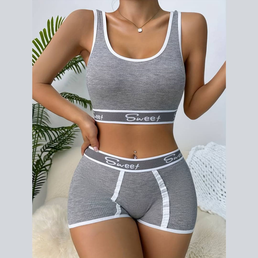 Ensemble Deux Pièces – Haut Style Spencer à Bras Fins et Culotte pour Confort et Sérénité