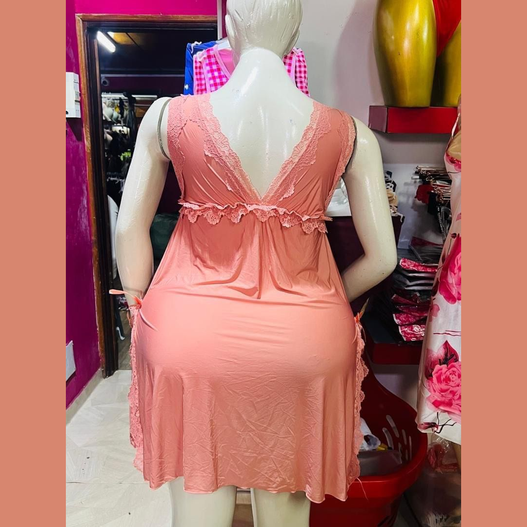 Robe de Nuit Élégance et Confort