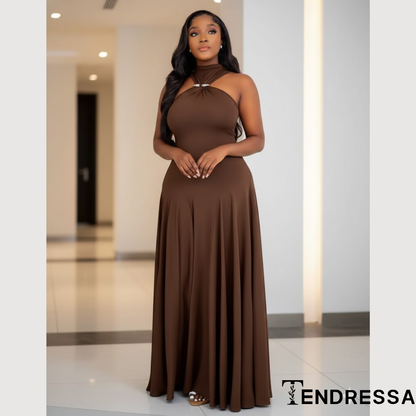 Robe Longue Fluide Col Halter – Élégance Intemporelle