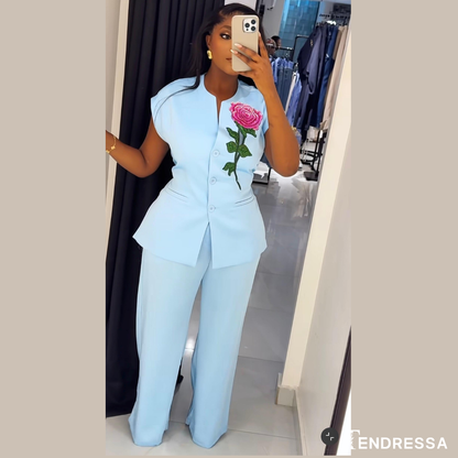 Ensemble Chic Femme “Boss Lady” – Élégance Moderne & Détail Floral Raffiné