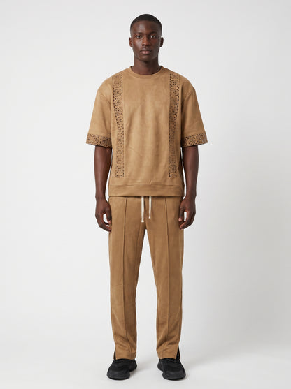 Ensemble homme camel a bandes crochet, tenue complete