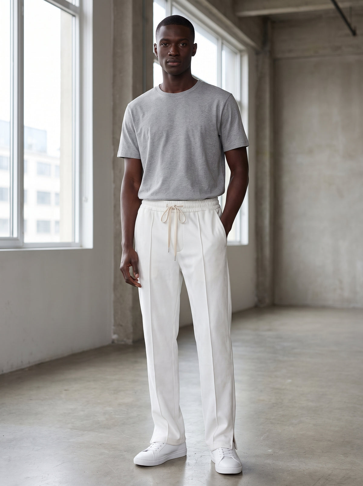 Ensemble Homme - T-shirt et Pantalon, Perforations et Perles