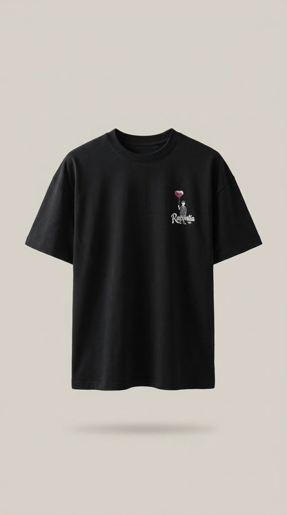 T-shirt oversize Racontia noir, devant avec petit motif poitrine