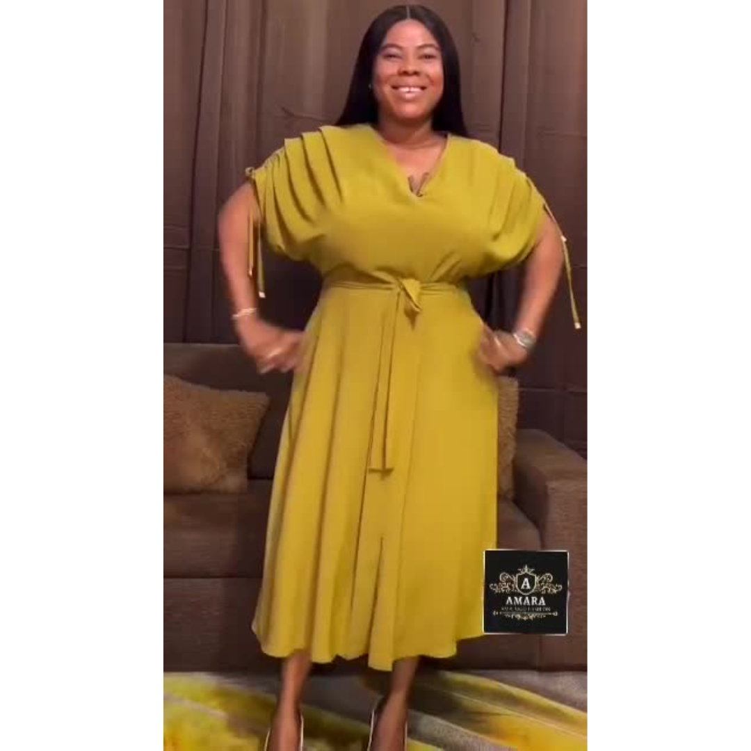 Robe Drapée Élégance – L’Alliance Parfaite du Style et du Confort