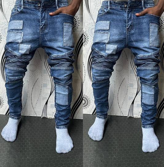 Jean Denim Bleu Délavé : Style Biker et Détails Authentiques