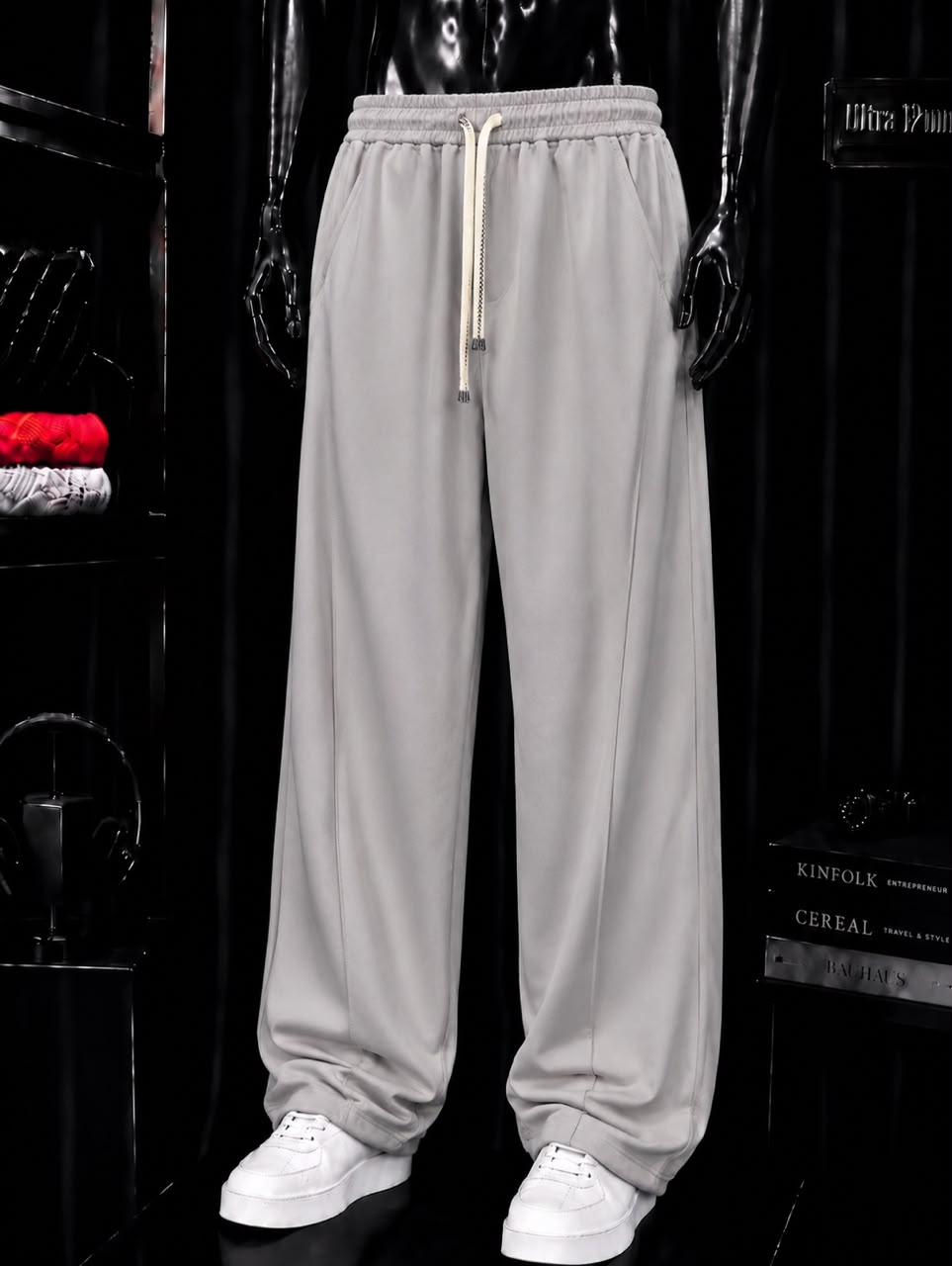 Pantalon jogging gris perle pli marqué