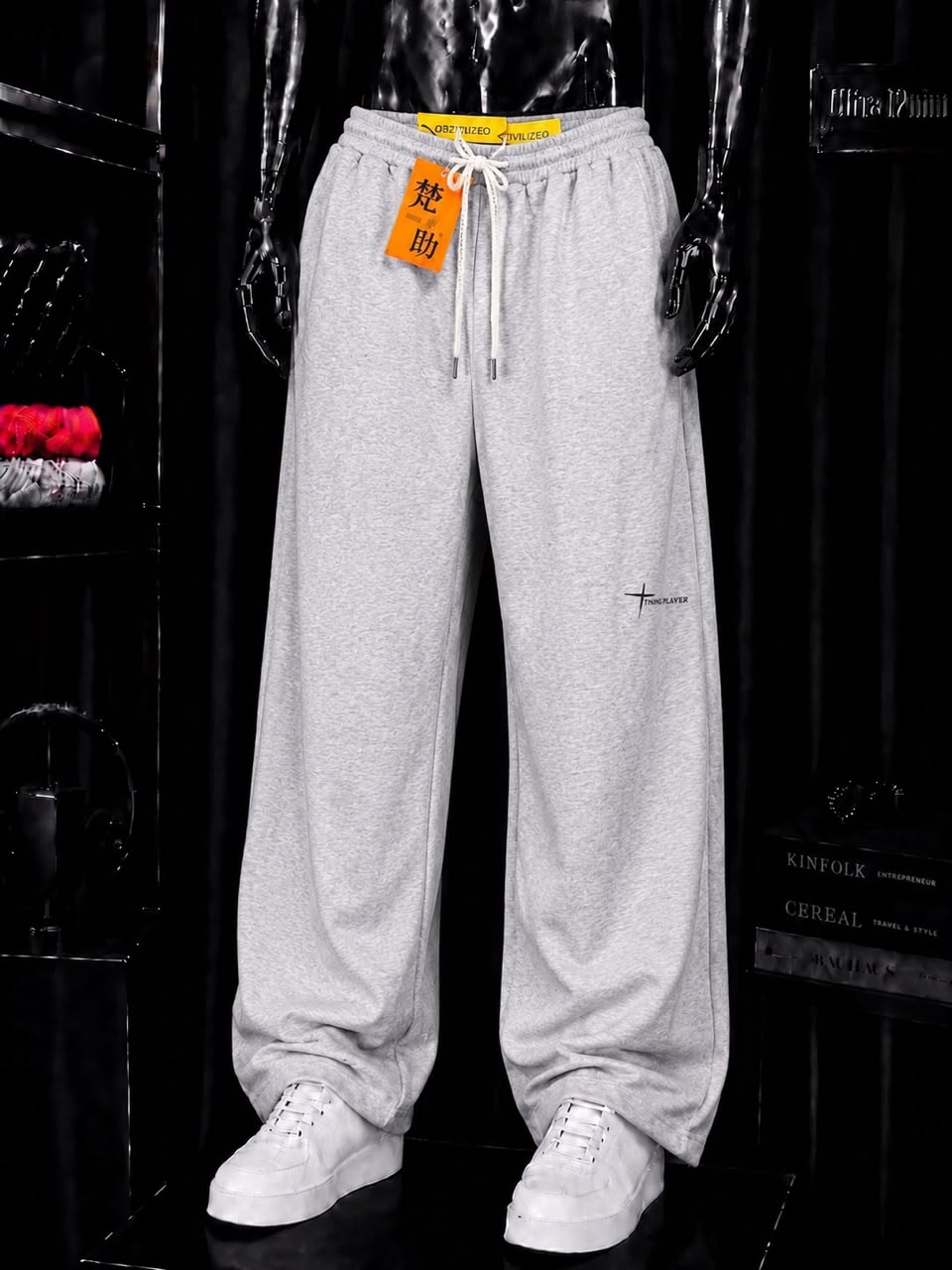 Pantalon jogging gris motif croix