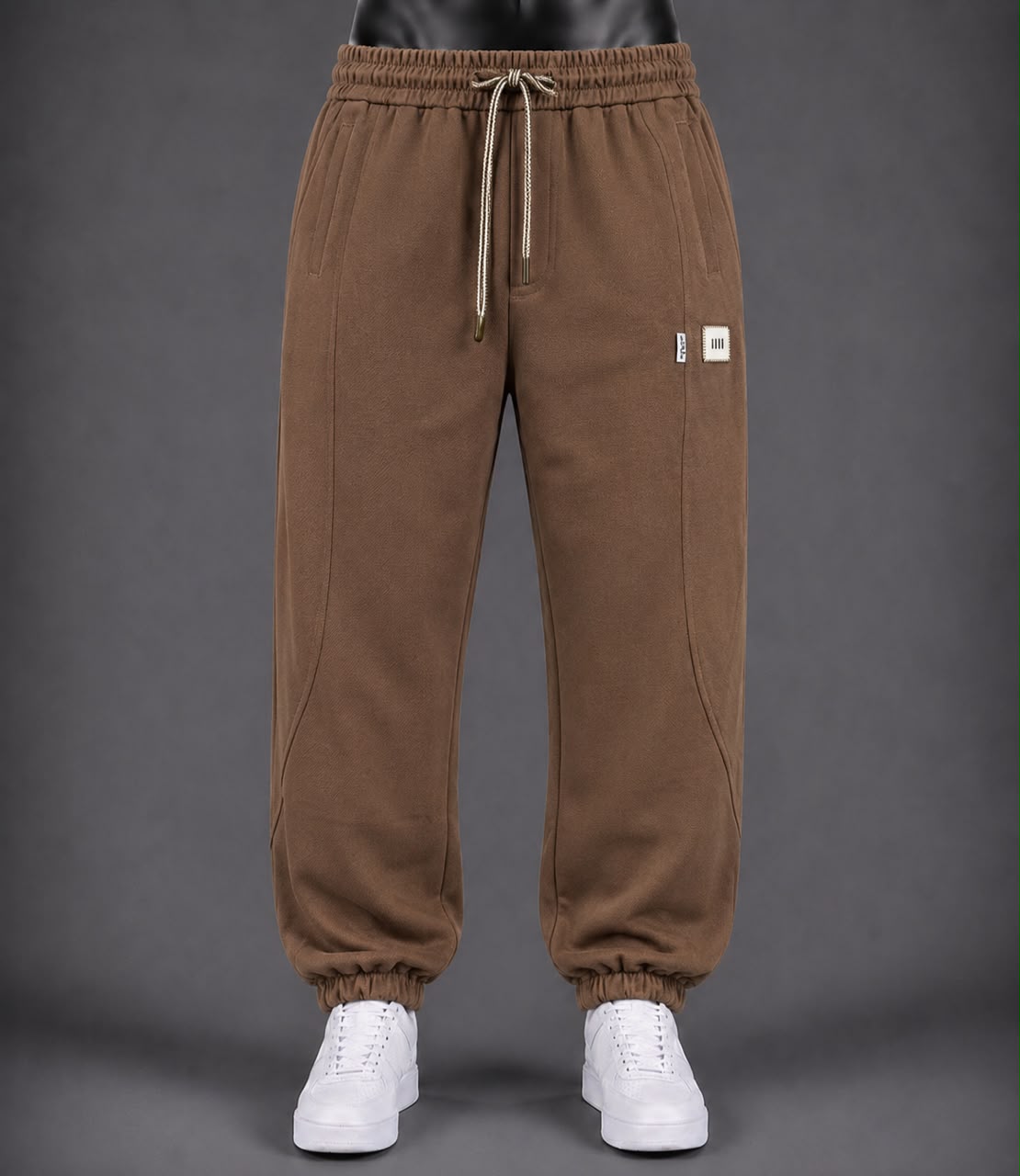 Pantalon jogging marron cordon écru