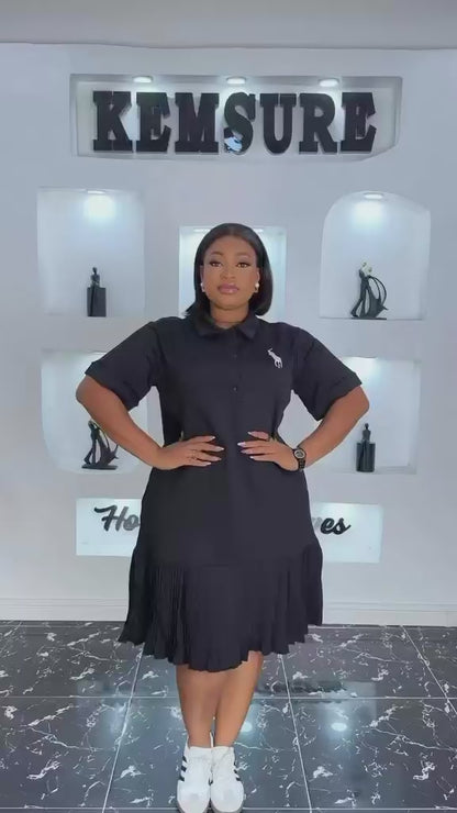 Robe Polo Plissée Bicolore – Élégance & Style Chic