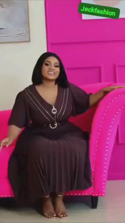 Robe Plissée Glamour – Un Must-Have de l’Élégance