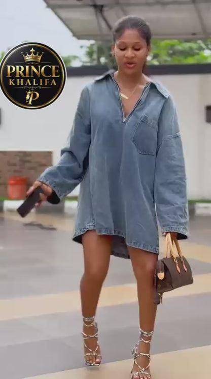 Robe chemise courte en jean oversize portée, Tendressa